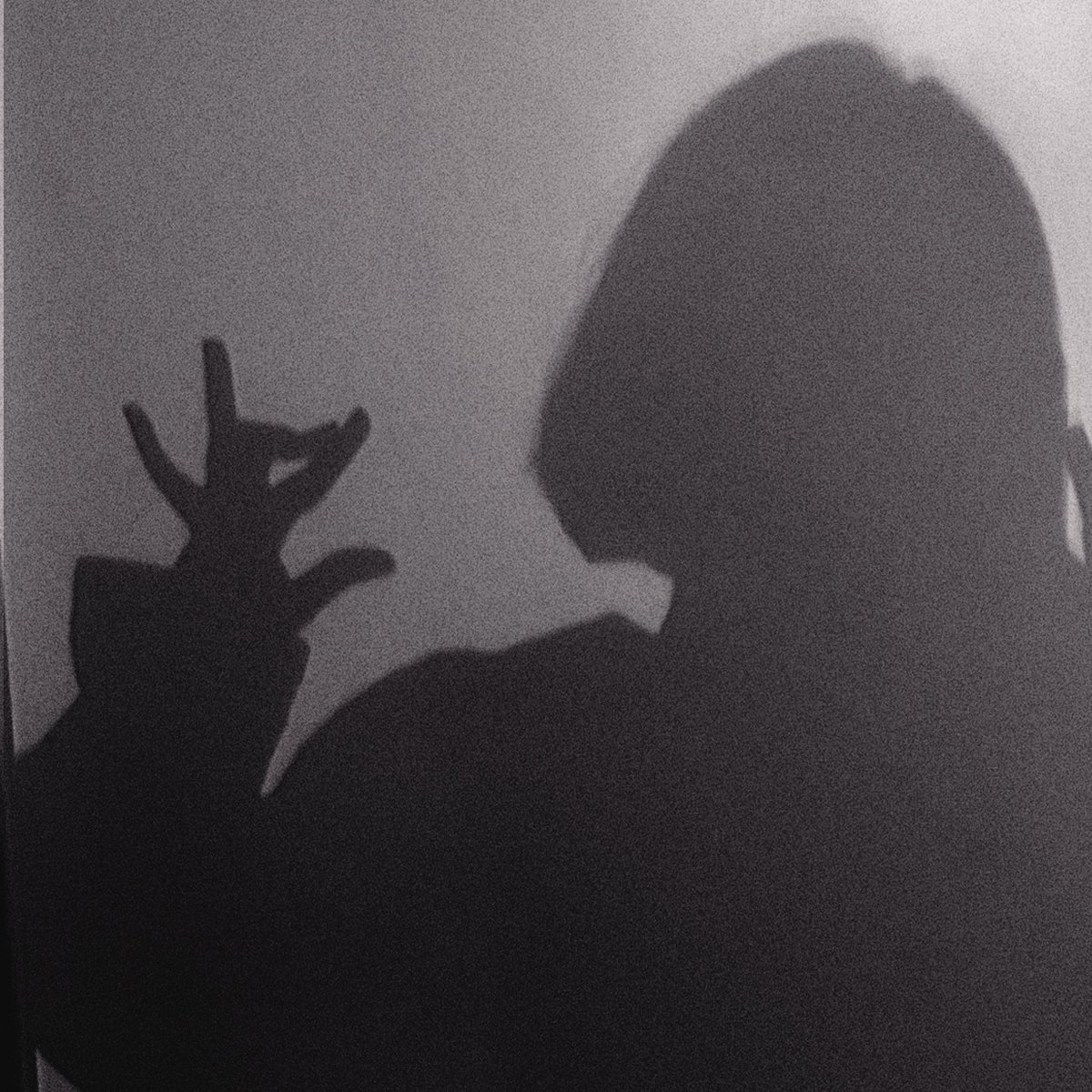 ih8tu34's tweet photo. shadows https://t.co/XKnYUDLihz