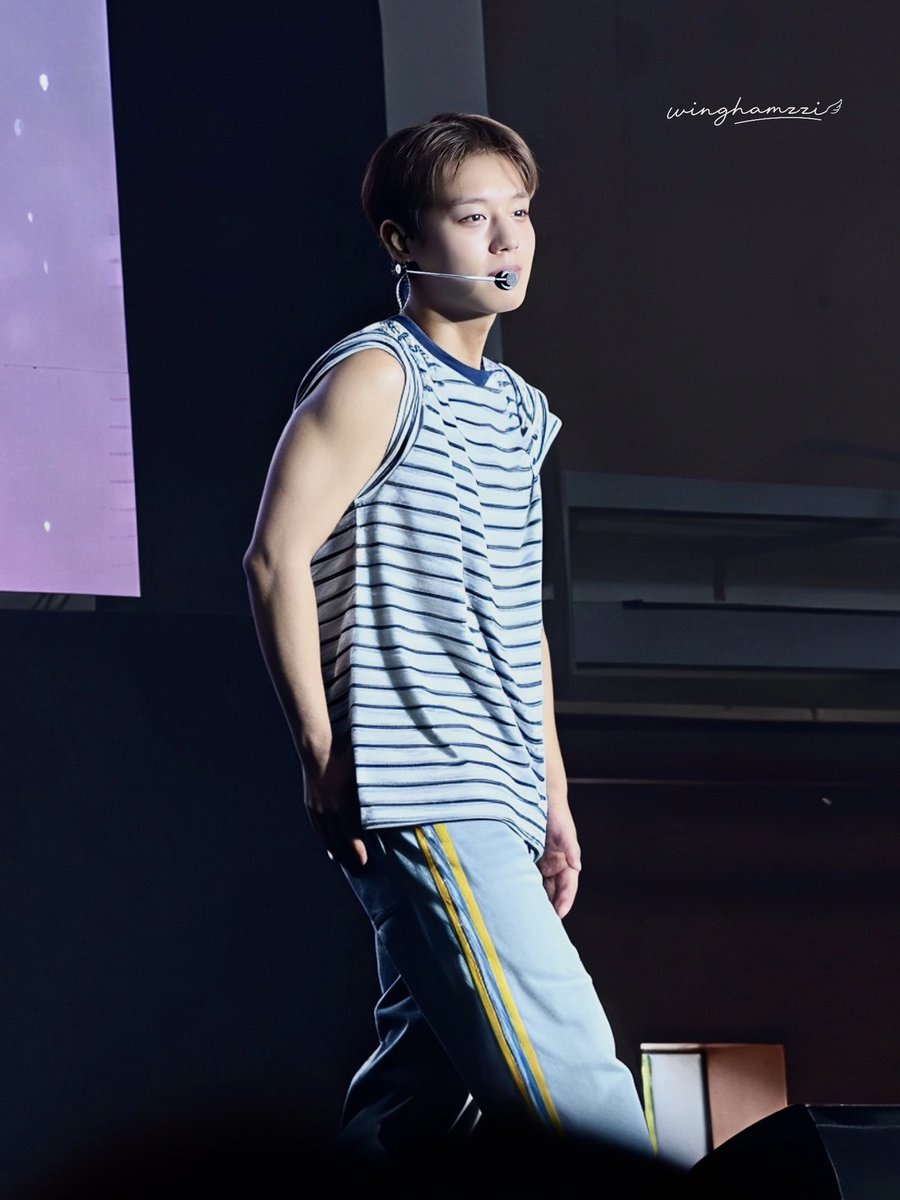 winghamzzi's tweet photo. 6/20 PARKJIHOON FANCON IN HANOI 1️⃣

#박지훈 #parkjihoon #박지훈사랑해 https://t.co/bOQf9yli7G