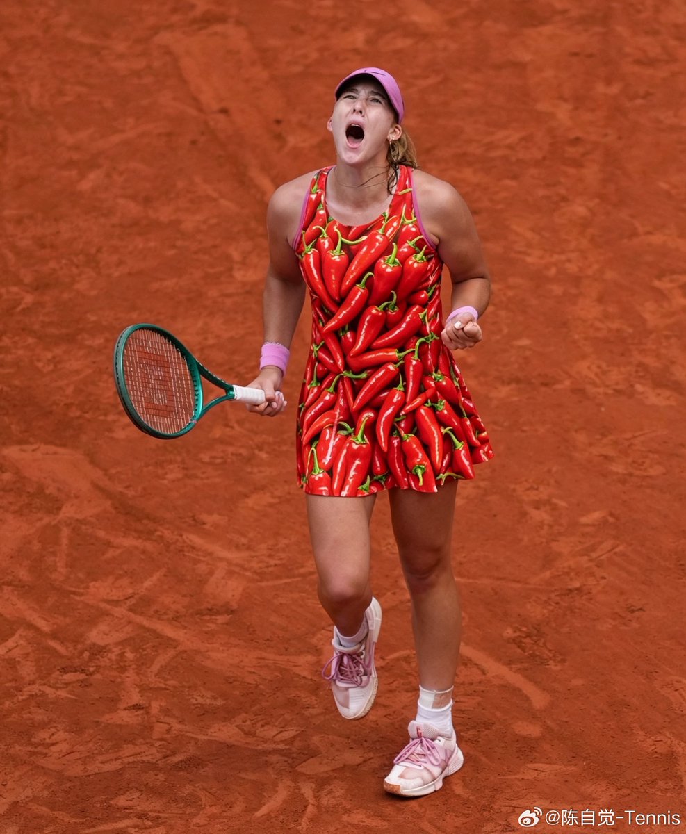 DongfengDF's tweet photo. “ Hello I’m Xiao Mi La”( Little Spicy Mirra) 
Chinese Tennis Nicknames Explained (Pt. 1)
 
Chinese tennis fans have a special, affectionate nickname for Mirra Andreeva:
 
"Xiao Mi La" (小米辣).
What does it mean? https://t.co/8CIhqjZXyV