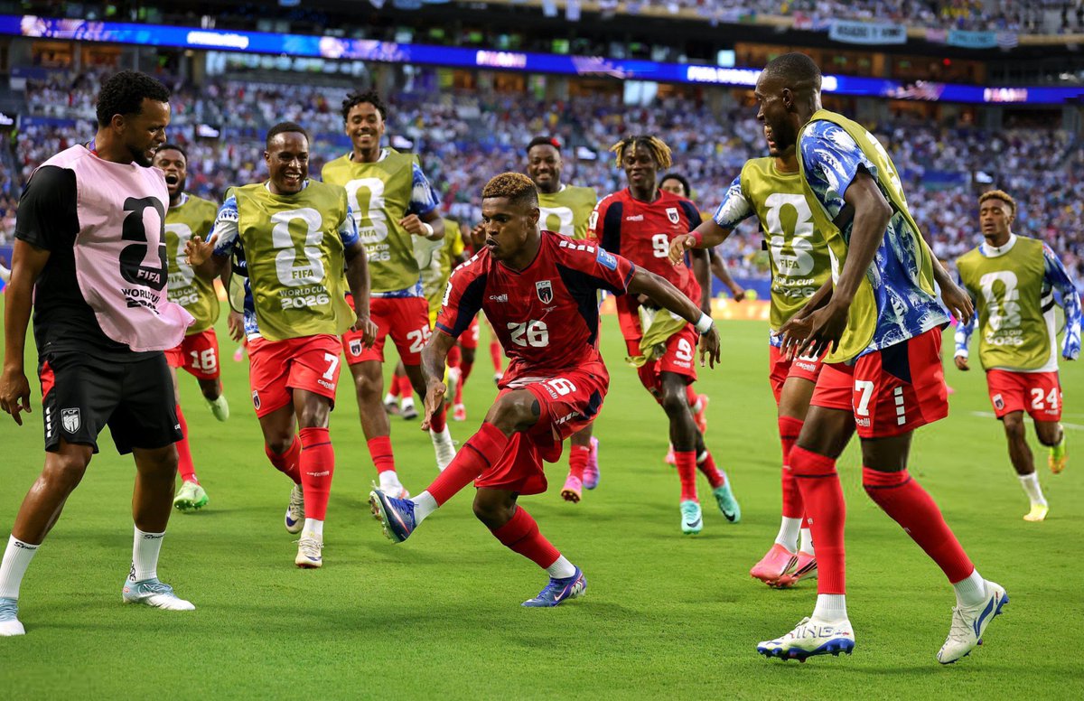DiiegoCobo's tweet photo. Impresionante el papel de Cabo Verde.

Conseguir dos empates ante España y Uruguay en su primer Mundial es una gesta histórica. 

Un país de 500.000 habitantes. https://t.co/1VvLzMCJIp