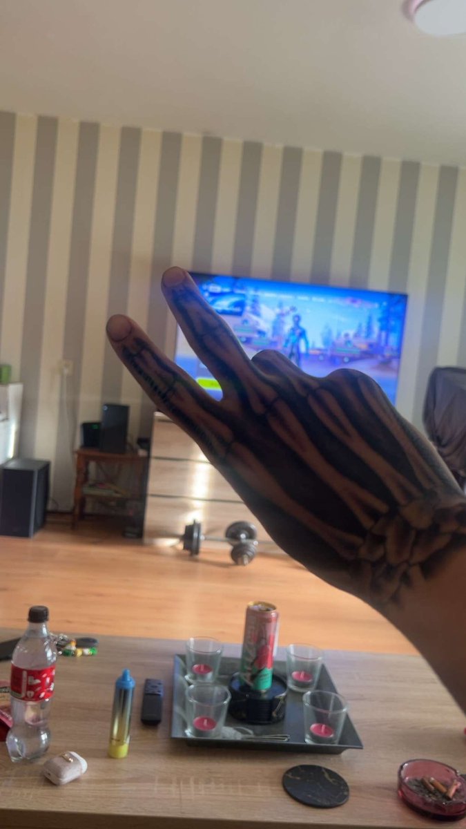 1sThatGreyy's tweet photo. Love my tat still😌 https://t.co/AXu56uv8GQ