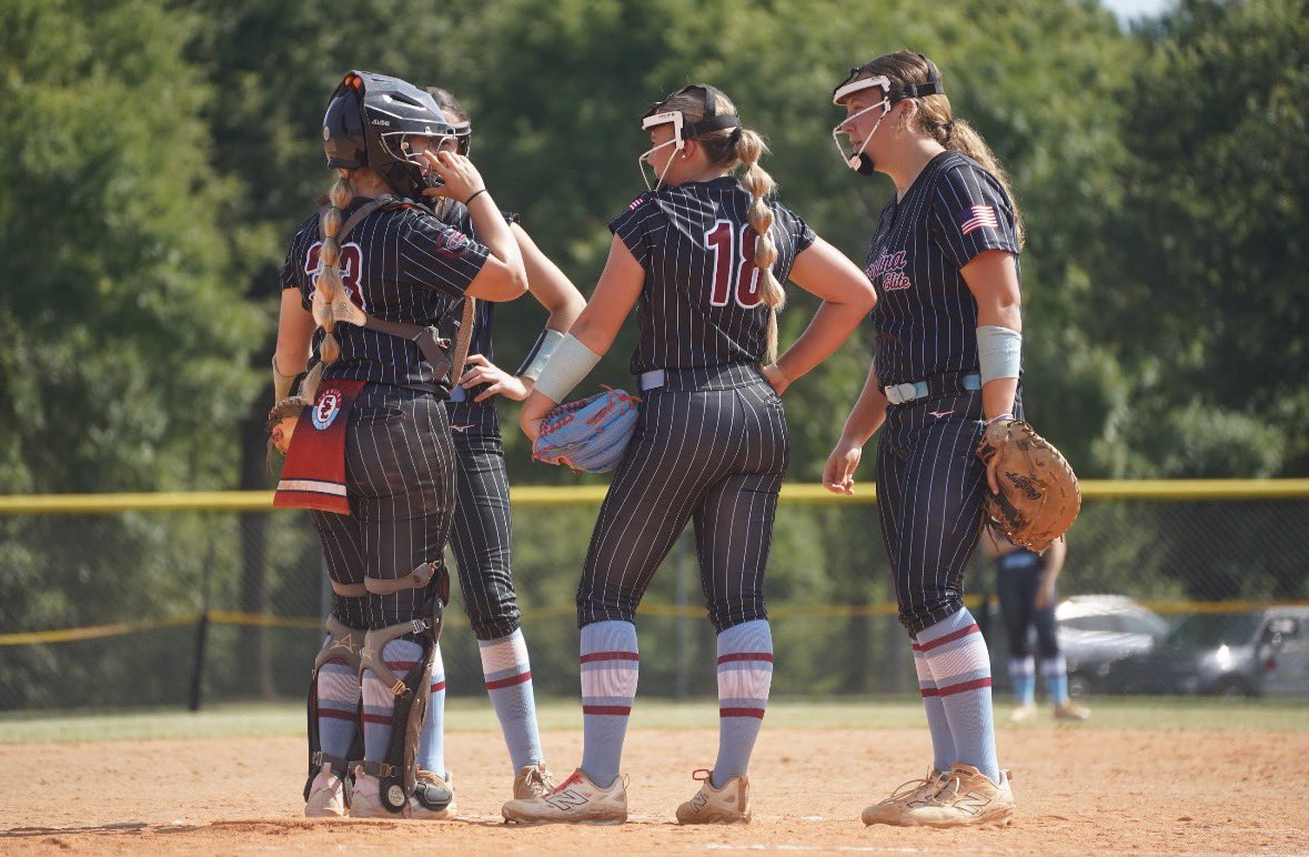 elitecheek's tweet photo. 3-3-1 wasnโt exactly what we wanted, but we are extremely proud of our girls and how they fought against REALLY great teams all weekend! Thank you @ConnectSports_ for a great event with awesome exposure! ๐คฉ
#CompeteForElite https://t.co/qLBthTd971