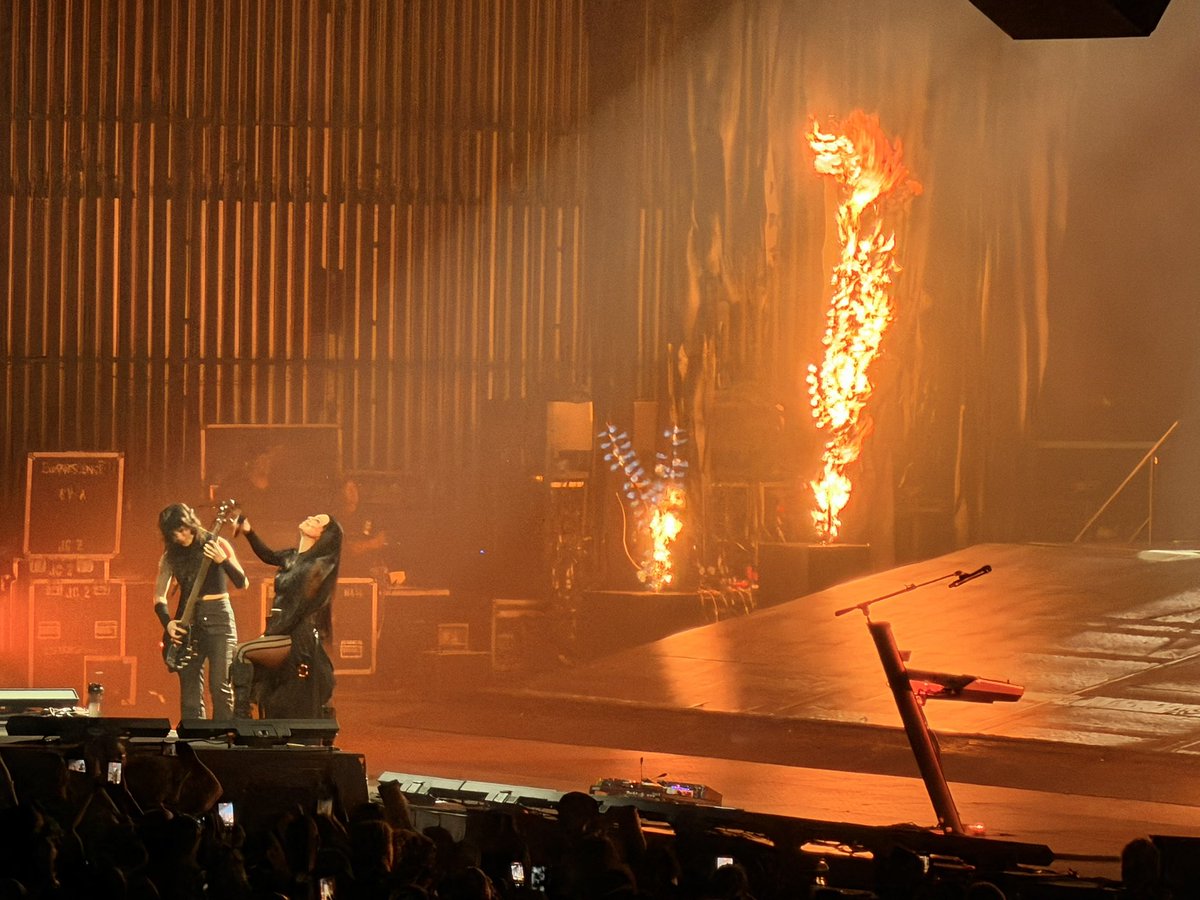 javier_lopez1's tweet photo. Evanescence! 🖤 https://t.co/RHth7eQKtA
