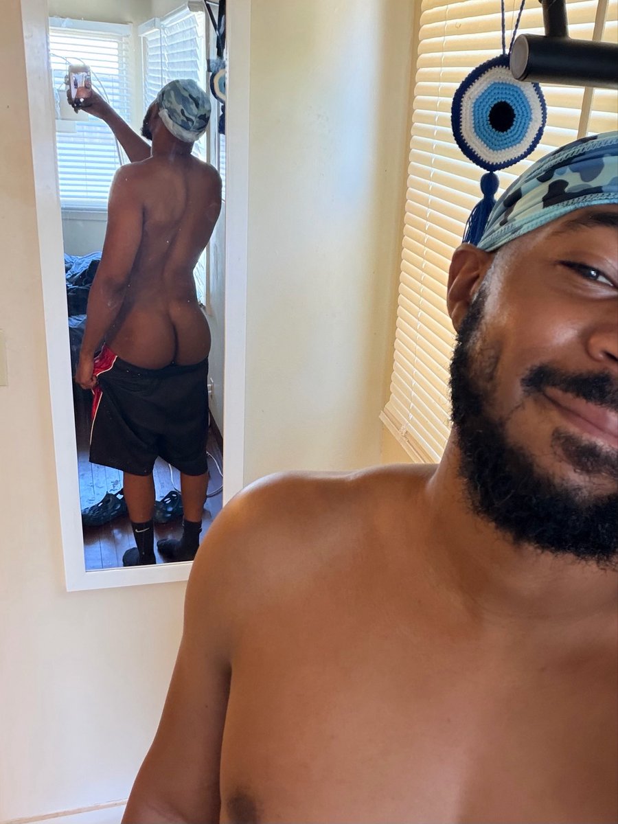 90dgrx's tweet photo. Just shorts today https://t.co/z9jBdXXuue