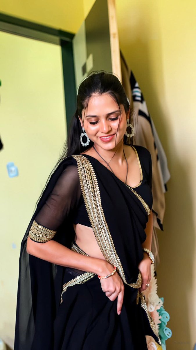 Devi priya tweet media
