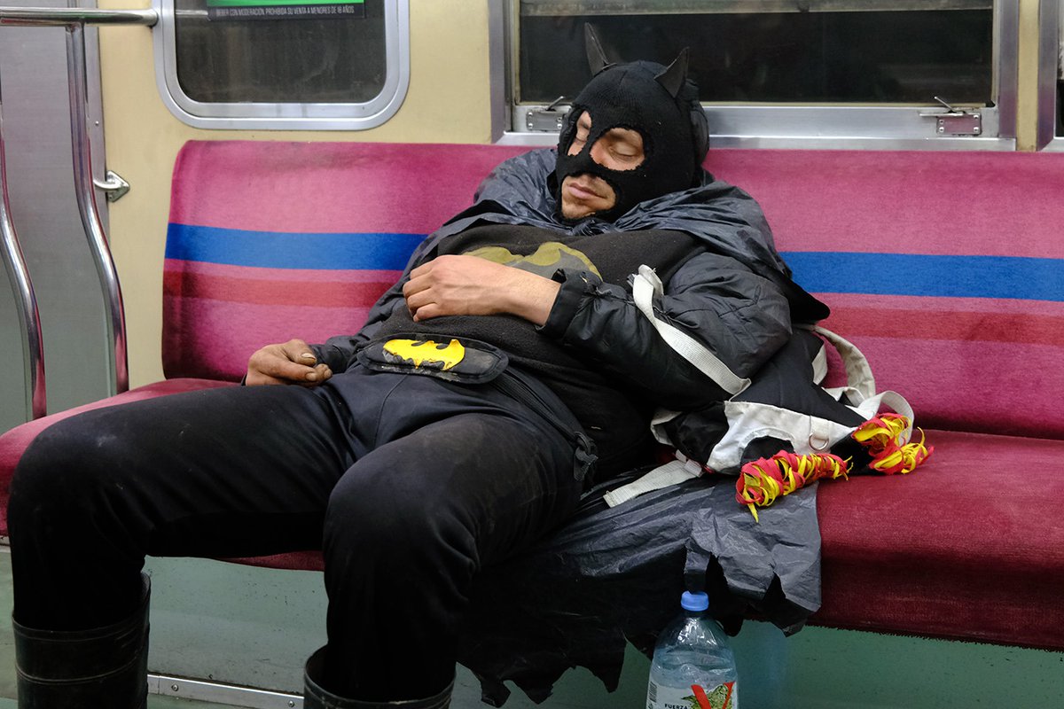 GerardoYomal's tweet photo. En la línea B de Subterráneos.
(Foto Horacio Paone) https://t.co/8crQ3PdWZC
