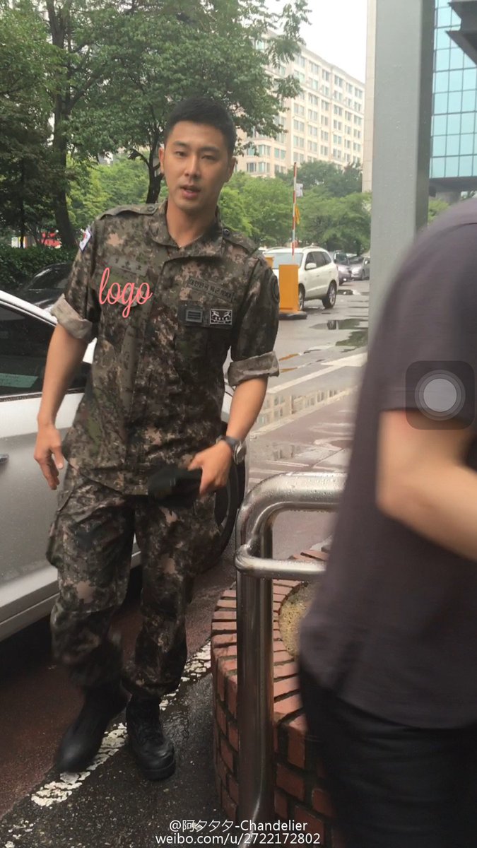 SkyUK2154's tweet photo. 160622 Yunho arrived at KBS for  Rep of Korea Love Concert in Seoul
#UKNOW #YUNHO #유노윤호 
#IKNOW #TVXQ! #東方神起 
#UKNOW_PROJECT26 https://t.co/sKPLarDb3G
