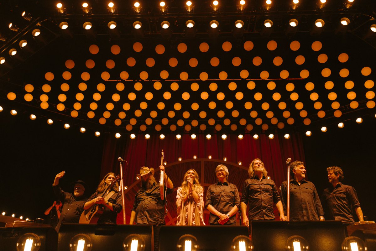 Chris Stapleton tweet media