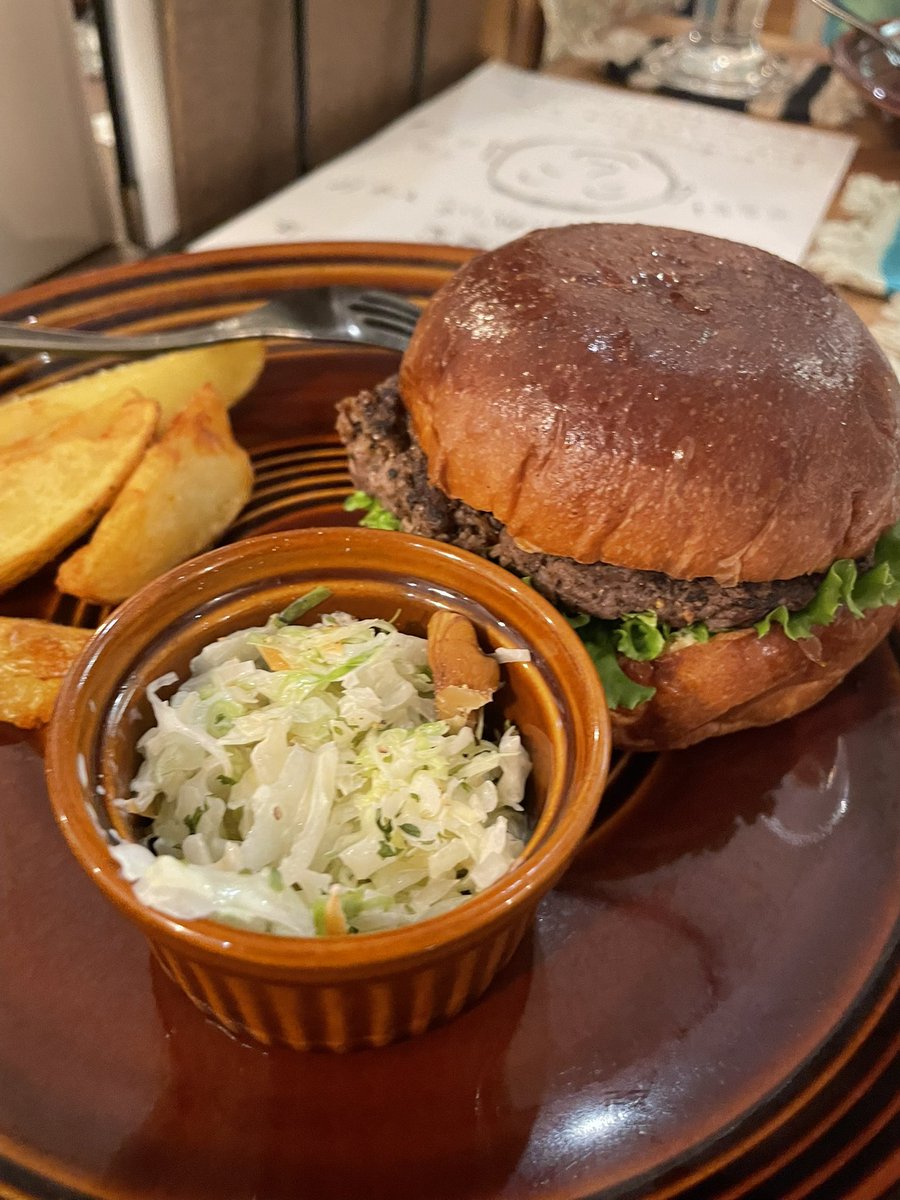 muratamuraF's tweet photo. SUNLITBURGERありがとうございました！
楽しかったー！！！
今日もハンバーガー🍔はおいしかった😋
#sunritburger
#村田村F
 #木邑啓太 https://t.co/TRFI4HLwTf
