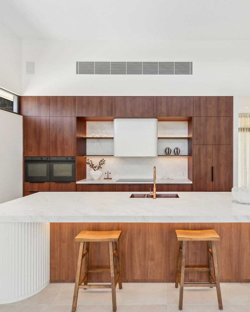 homelycomau's tweet photo. Mediterranean-inspired design meets peaceful seclusion in this award-winning residence. Only a few minutes from the beach, it offers a refined retreat designed for effortless living.

See more: https://t.co/oSot3XAzdM

Listed by: @mcgrathestate Terrigal https://t.co/8qNRSNVBsJ