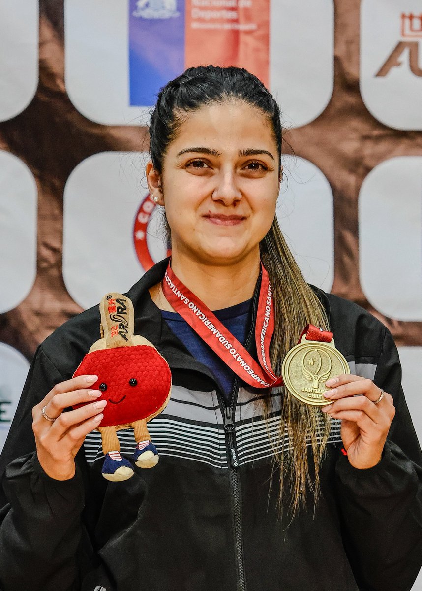 TeamChile_COCH's tweet photo. ¡LOS MEJORES! 🥇😎🏓🏆

El Team Chile 🇨🇱 de Tenis de Mesa 🏓 ganó el Sudamericano de Santiago, luego de conseguir nueve medallas: cuatro 🥇, dos 🥈 y tres 🥉.

¡Felicidades a tod@s! 👏👏

#VamosTeamChile 🇨🇱 https://t.co/2EIgF6ch26