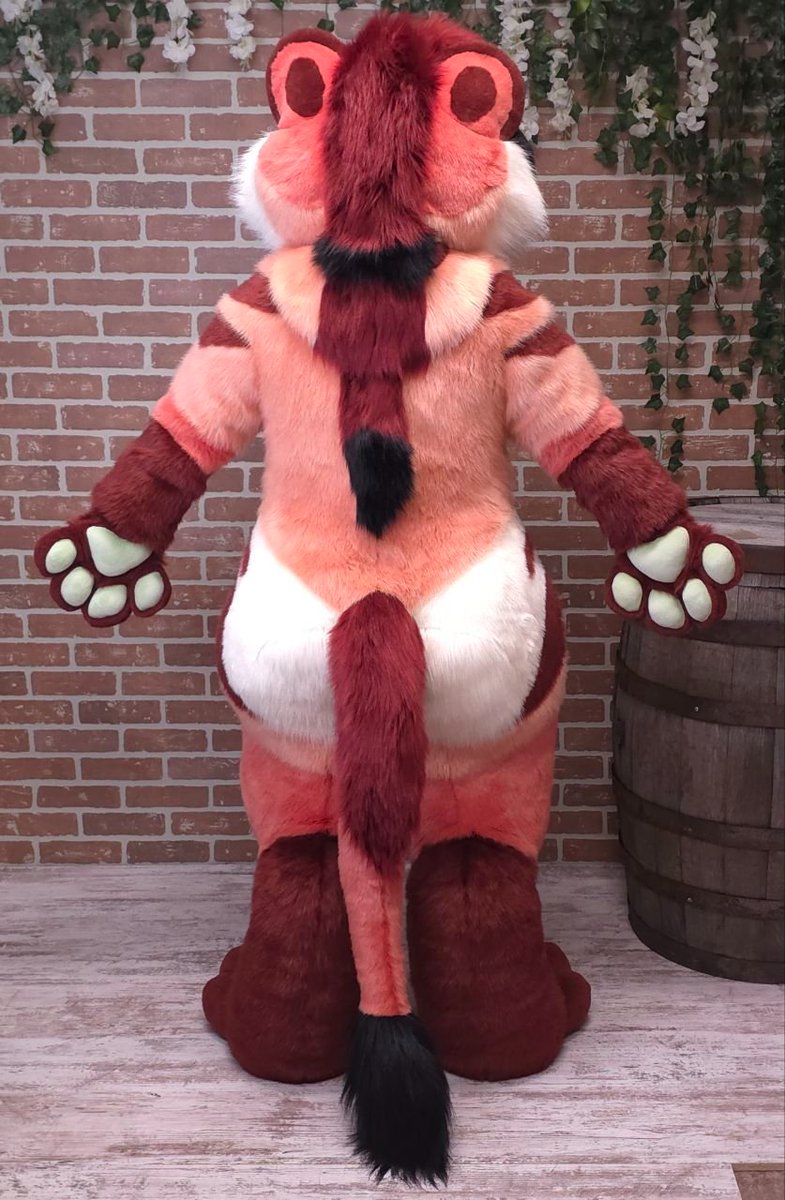 ThePrizeCounter's tweet photo. Hello all! Im reselling my @BattitudeStudio fullsuit, already edited from my character so no edits needed! Asking what I paid (dm for price) or best offer below what i paid. https://t.co/hVECb78qqA