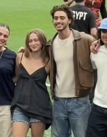 pankowsglow's tweet photo. gracelogan nation how are we feeling?? cause i’m spiraling right now like DO THEY KNOW THE POWER THEY HOLD https://t.co/2OksLxOnzw