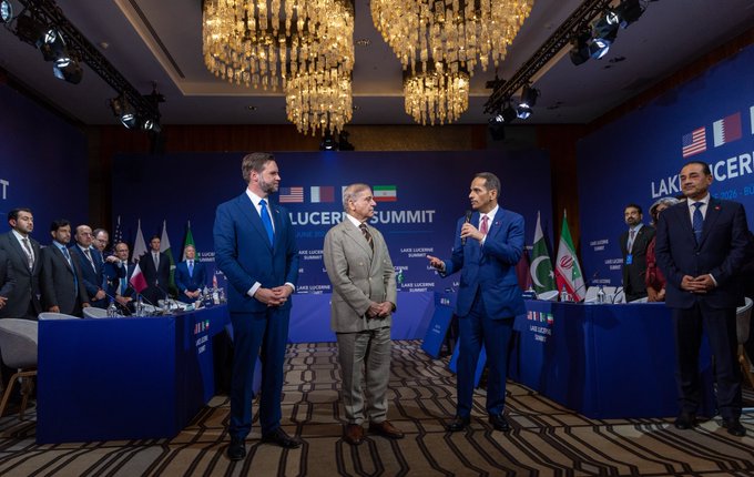MarioNawfal's tweet photo. 🇮🇷🇺🇲🇵🇰 Iranian media says that principal Iranian negotiator’s work in Switzerland is DONE. Talks will now continue at technical level only.

Qatar and mediators are expected to release detailed updates on the current U.S.-Iran agreements very soon.

After all the drama, the real shape of this deal is about to drop.

Source: @sentdefender / Writer: Oliver