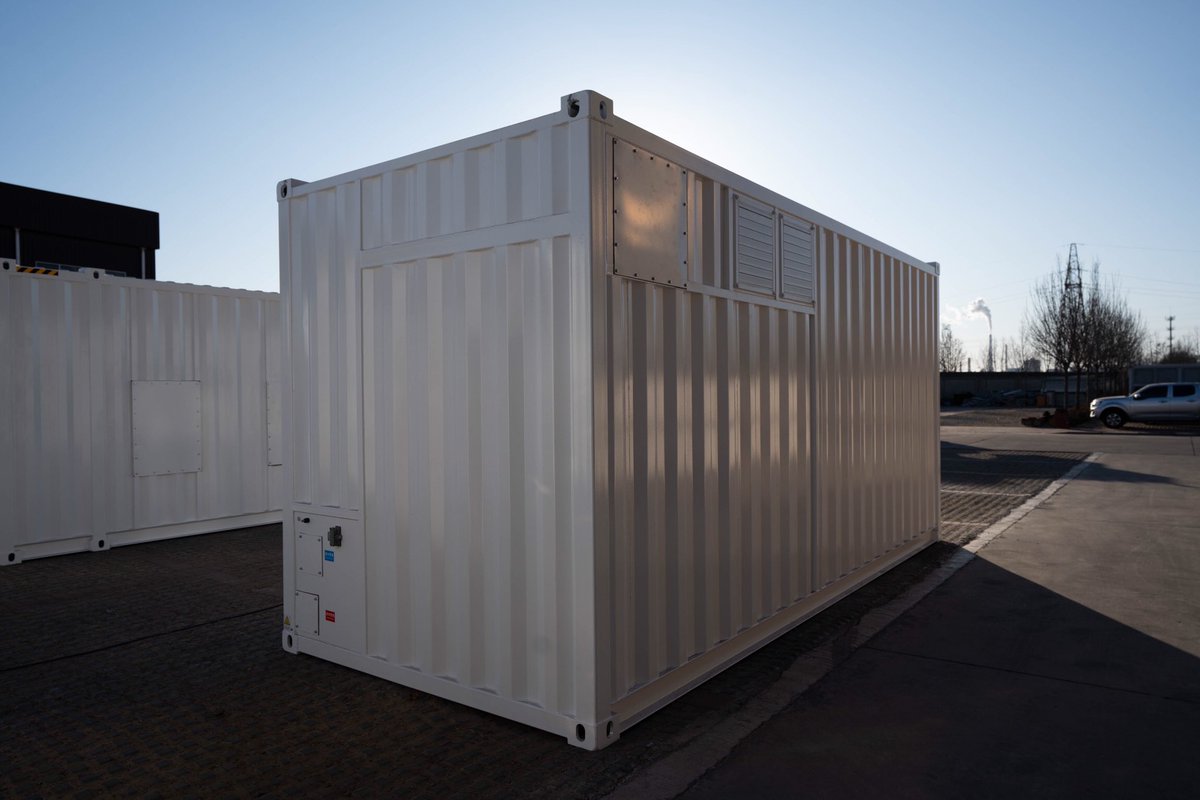 xinkelcs's tweet photo. 100-Rack Container for Avalon Servers
#miningcontainer #bitcoinmining #mining #miner https://t.co/AHzOQ8M1fx