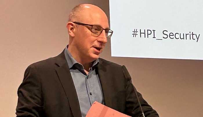 GaryWmMyers's tweet photo. #Islam in #Germany > German #Intel #Chief Warns of #Islamist #Infiltration; German #police - 'This country is #finished'

https://t.co/bqctKxY3w7 https://t.co/e1VUqSfCa6