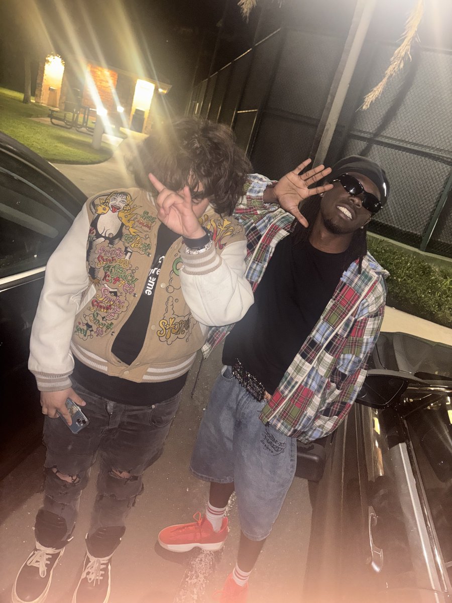 WayneAlmightyy's tweet photo. De’MIGHTY ONE…KING MEXICO https://t.co/GgLsg2B5rk
