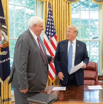 GOP__Ls's tweet photo. 🚨 Republican Senator Jim Justice’s company was being investigated for dumping toxic pollutants into public waters.

Trump has now ceased all investigations. https://t.co/Ns7GK3Az6y