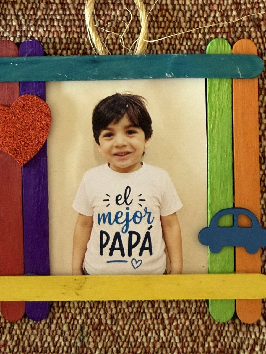 agustinppc's tweet photo. 🤍 DÍA DEL PADRE 🩵 

Con Luciano y con mi Papá 💙🤍🩵 https://t.co/UtZwYg0cI7