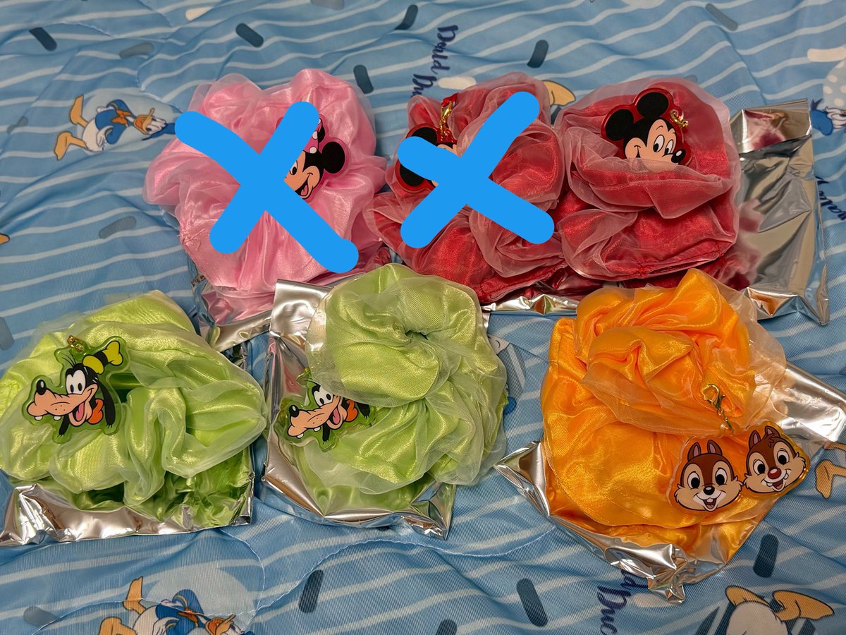 CusuT709's tweet photo. 【交換】 ディズニーストア シークレット ライトシュシュ シュシュ

【譲】 ミッキー、グーフィー、チップとデール（チデ、チップ&amp;デール）

【求】 ドナルド×2

本日シー内にて交換希望です。 https://t.co/QrONiP9D1Q