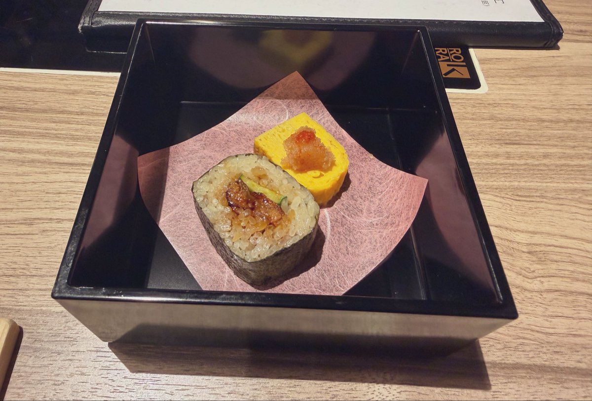 Nyz_it's tweet photo. 昨日はうみさんと博多を散策

気になってた店にも初めて行けたし久しぶりにのんびりできた、楽しかった🙏 https://t.co/HhWV9T932E