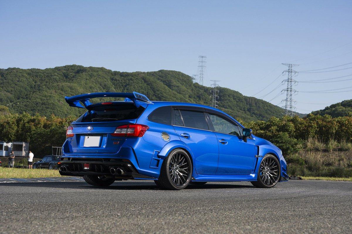 responsejp's tweet photo. ステーションワゴンの常識を超えたレヴォーグ、BLUELOVEさんが作り上げた理想形…CARTUNE PickUpCars 2026
https://t.co/vlRQZejlY8

#スバル #レヴォーグ #ステーションワゴン #CARTUNE https://t.co/HkZ97d2339