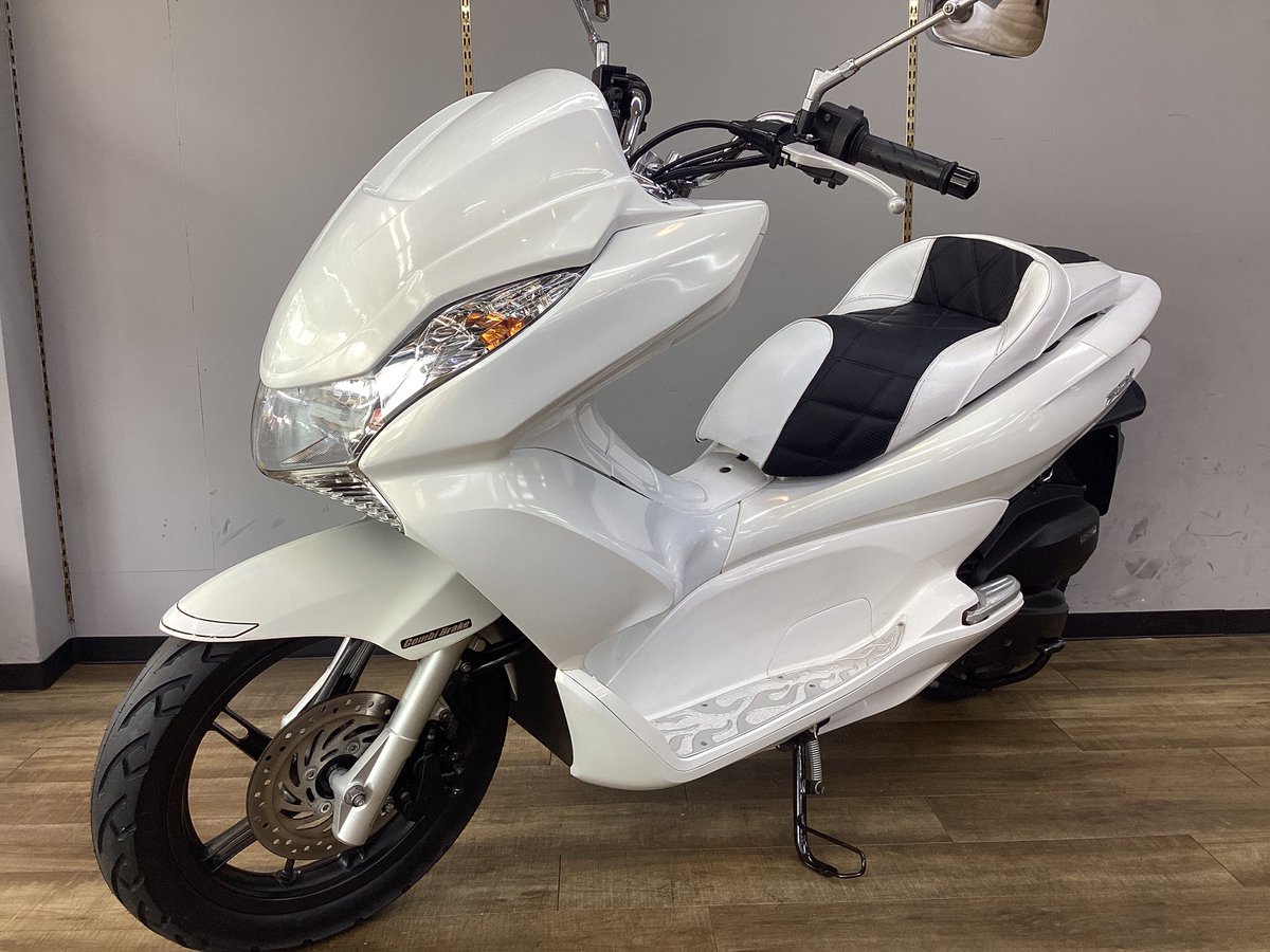 L_SizeBike's tweet photo. #HONDA #PCX125 #JF28
新入荷情報!!!
2014年モデル　走行距離13116km

気軽にフォロー、いいね！、コメントよろしくお願いします。
気になる事はなんでもDM下さい。
詳しい在庫情報はグーバイクをクリック！
トップページのURLからどうぞ！ https://t.co/z2AlhW1F4s