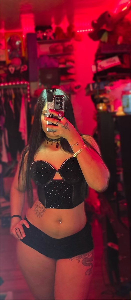checchecjy's tweet photo. ✝️🖤 https://t.co/g0brrpkgzF