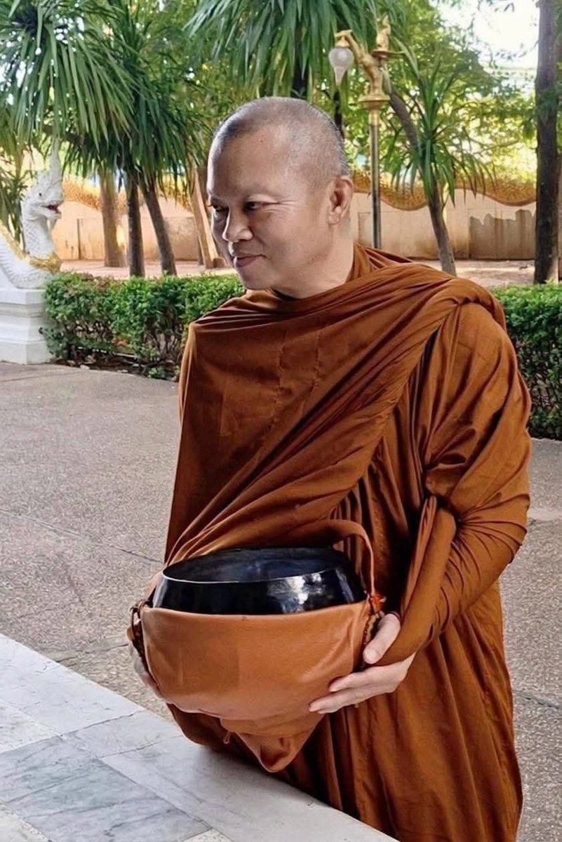 Catter65422769's tweet photo. อนุโมทนาบุญ 
กับ พระบุญสิน โชติปัญโญ 
ดำรงสมณเพศได้ 14 วันแล้ว

.. ใจเบิกบาน ผ่านธรรม นำรุ่งโรจน์ เมตตาโปรด สรรพสัตว์ ไม่ห่างเหิน สืบทอดพุทธศาสนา ค่าเจริญ 
ดั่งดำเนิน รอยธรรม พระสัมมาฯ https://t.co/QPoY4In7jB