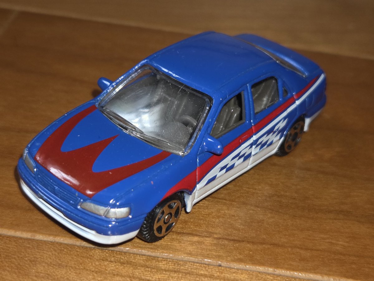 MarkLine2004's tweet photo. 新宿おもちゃカーニバル2026購入品
欲しかったミニカーを見るとついつい財布の紐が緩みます。
特に良かったのが傷が少ないモーターマックスのカローラです。
値引き交渉もできたブースもあったので機会があったらまた行きたいです。 https://t.co/y3vuW43BPi