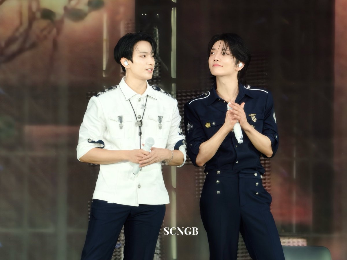 CcyVegetable's tweet photo. 260621 carat land
Couple model💕

#겸슈 #겸슈세트  
#KyeomShu #seoksoo 
#李硕珉 #洪知秀 
#DK #JOSHUA 
#도겸 #조슈아 https://t.co/nNlKDurl1Y