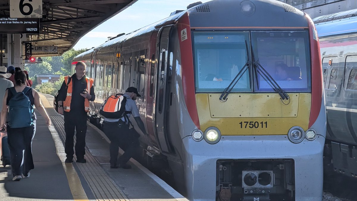 Mandrewthewolf5's tweet photo. Found a cool train https://t.co/YMzpIQsdnZ