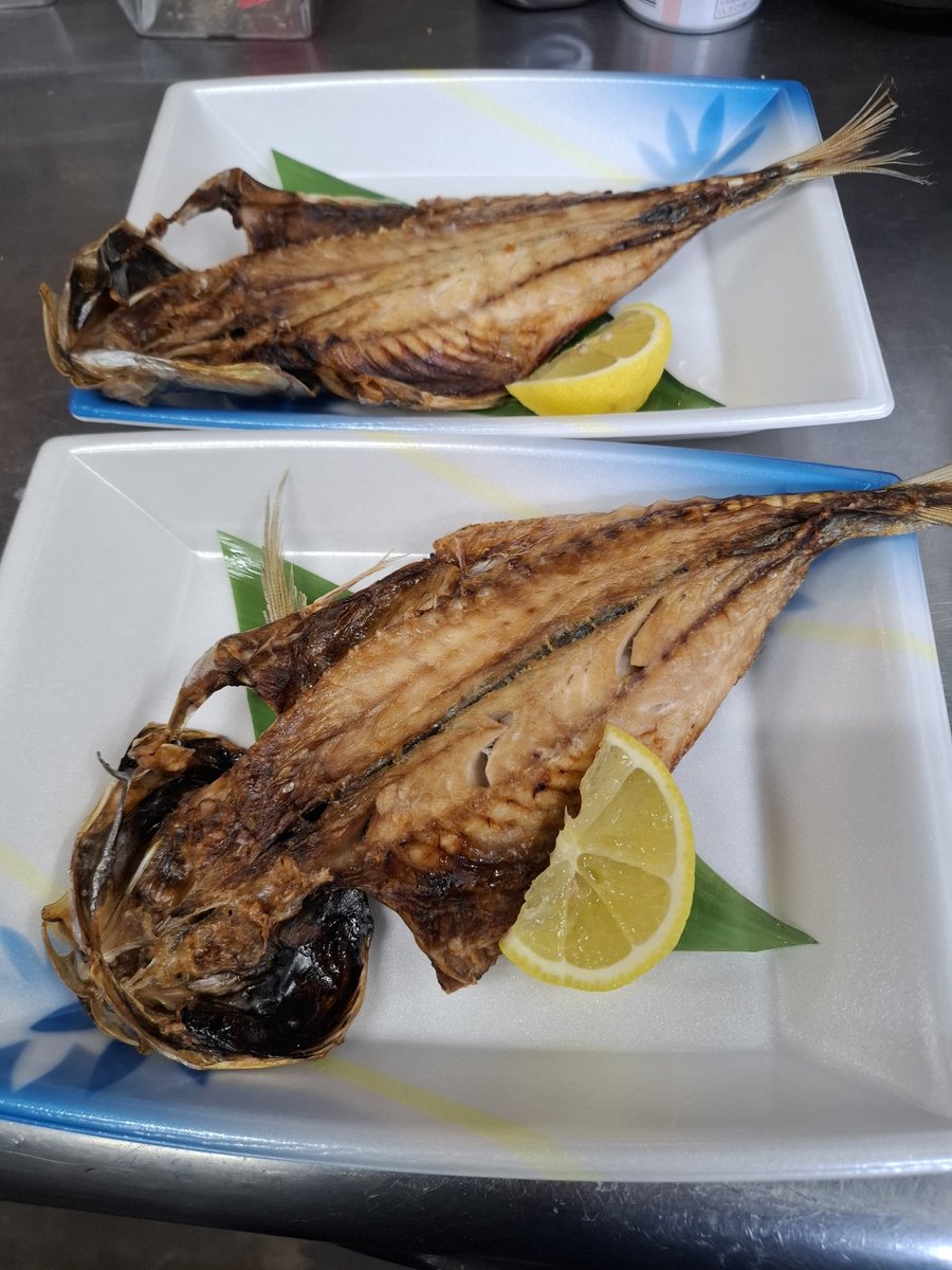 siobaraya's tweet photo. 6月22日(月)　今週も宜しくお願いします🐟
・鯵のひらき焼き
・シイラのフライ
・自家製さつま揚げ
・タイの味噌漬け
・イカの柔らか煮
・辛子明太子 https://t.co/yAadK1HmAZ