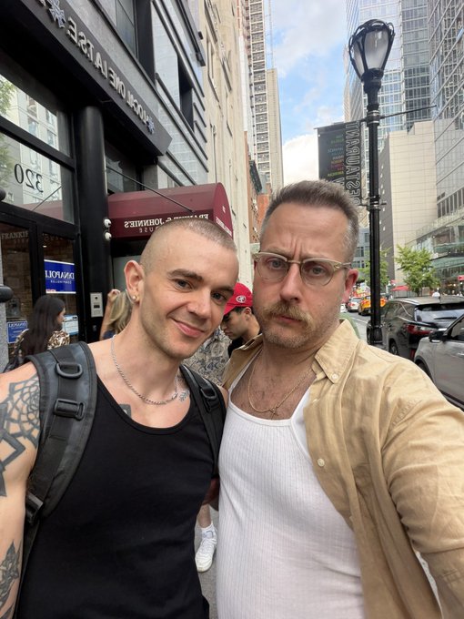 Joel Someone - 1 pic. Crossing streams with little brother @SamBridleXXX #piss 🤓 https://t.co/LI8oRmeotl