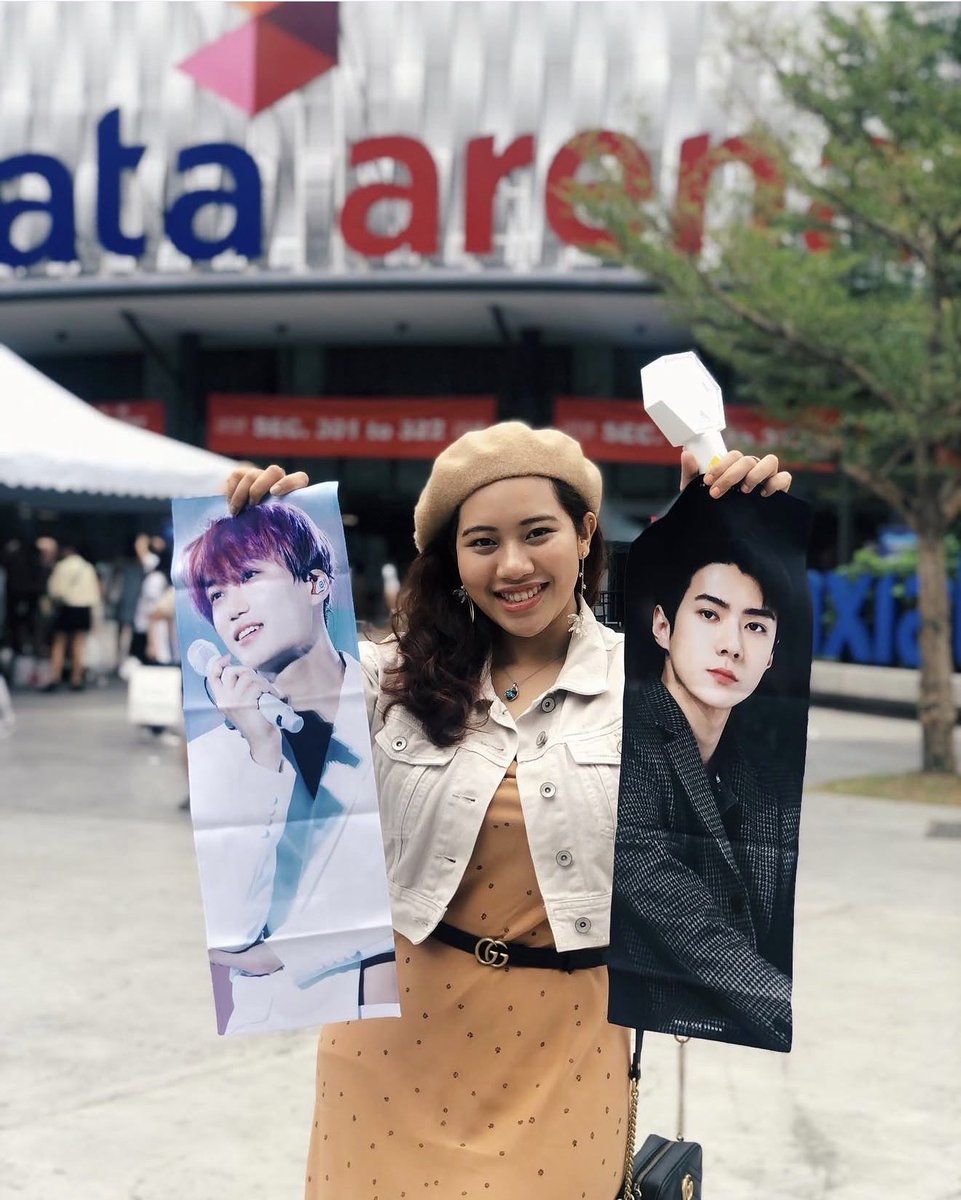 sharang___'s tweet photo. [2019]                                                    [2026]
 
 #EXplOrationinKL                        #EXhOrizoninKL 

I think I’ve lost my early twenties features(?) 😂 https://t.co/2pvnIb1V3z