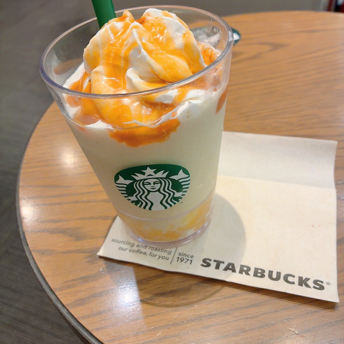minspoon2's tweet photo. やっと飲めた、バナナハニー🍌🍯

うんまかった😙🧡 https://t.co/IAQySFurSP