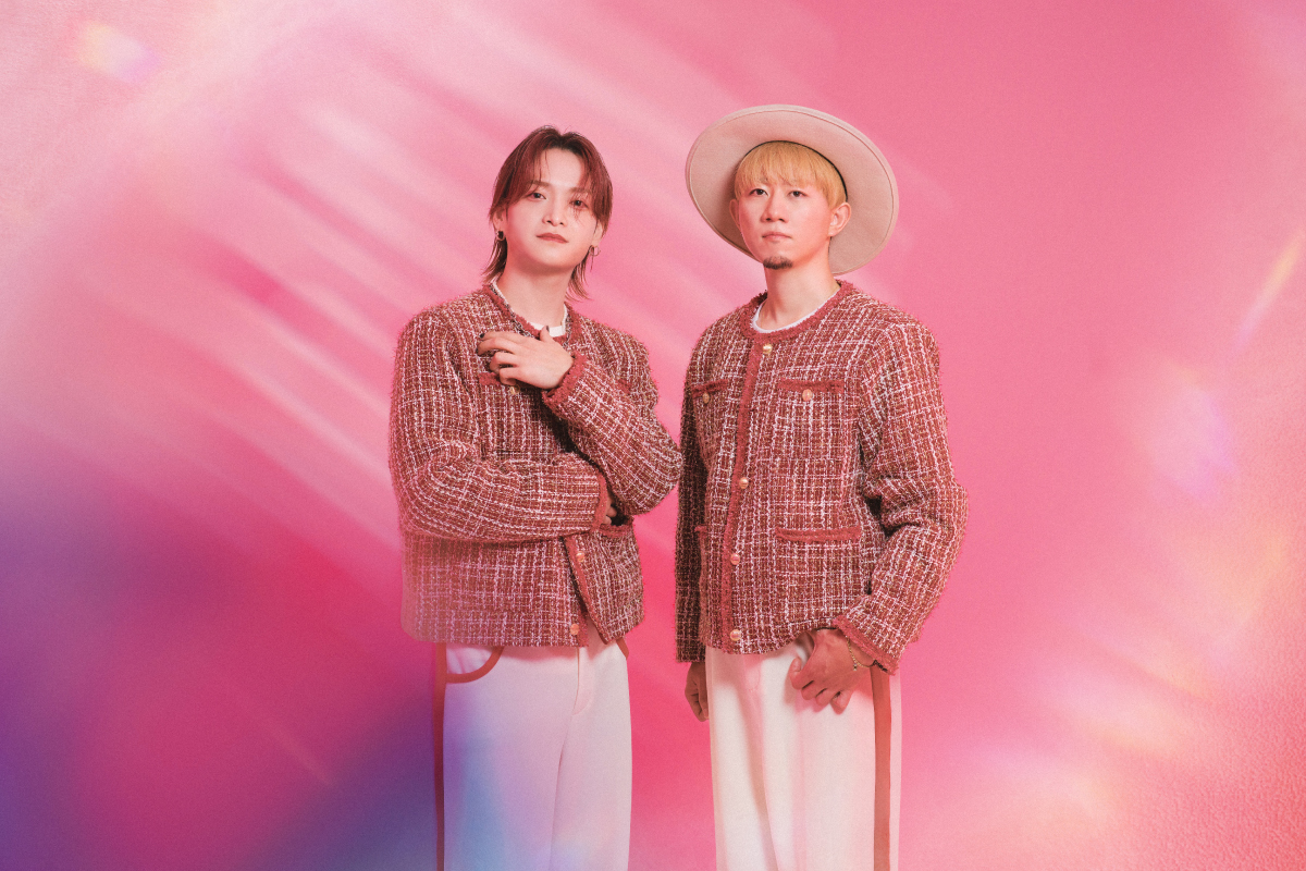 kujilive_info's tweet photo. 本日から販売開始📣

／
 「Hello say goodbye」リリース記念くじ
＼

サイン入りチェキをメンバー各1種合計2名様にプレゼント🎁✨

① @kujilive_info をフォロー
② この投稿をリポスト
※くじイベント終了までにフォロー&リポストされた方が対象です。

📅開催期間
6月22日(月)18:00〜7月6日(月)18:00
※16:59くじチケット販売終了

イベントページはこちら🔻
https://t.co/Sh7qyEKXGa
くじ１枚 550円(税込)

#くじライブ #WORLDLAUGH

@WORLDLAUGH_fuk
@JeGlanz
@s_g_r_12