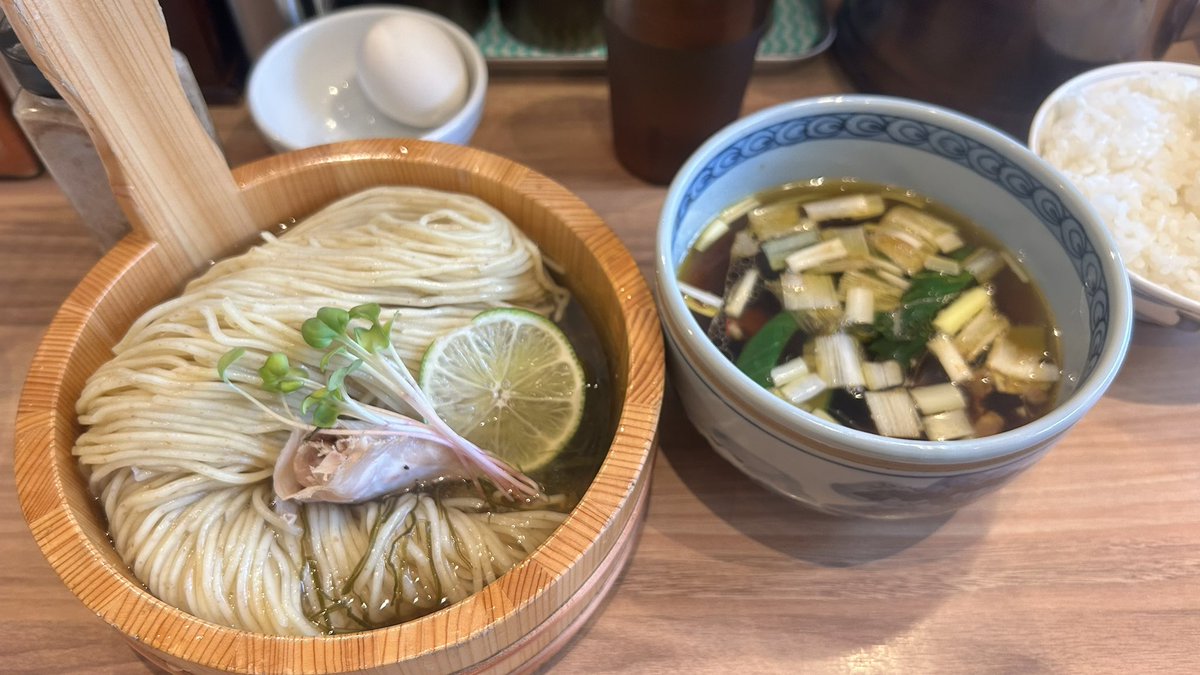 OkWdmf's tweet photo. ネイル行って肌治療いって昆布水つけ麺食べてきた
家帰ったら寝よ https://t.co/BN4GRhxd0w