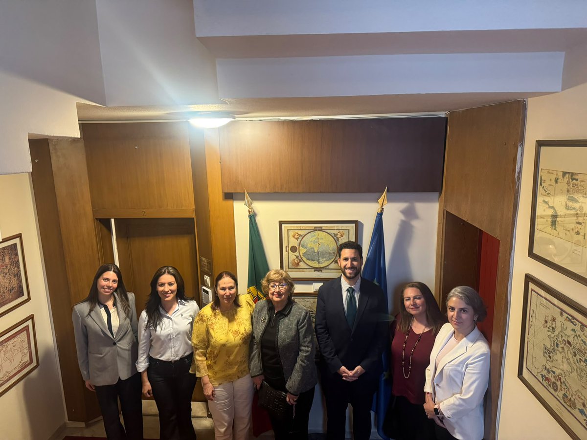 kaisderorg's tweet photo. KAİSDER Ulusal ve Uluslararası İşbirlikleri Kurulu olarak, Portekiz Büyükelçiliği Ekonomi ve Ticaret yetkilileriyle bir araya geldik. Ticaret, yatırım, girişimcilik ve kadın çalışmaları başta olmak üzere iki ülke arasında geliştirilebilecek iş birliği fırsatlarını değerlendirdik. https://t.co/mhJNsmdVnw