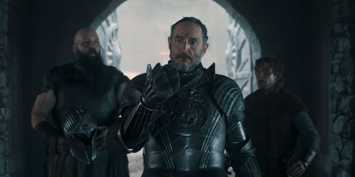 witcherself's tweet photo. if you are eldest brunette brother who keeps look after family in a song of ice and fire, you are DOOMED TO DIE IN YOUR PRIME. #hotd https://t.co/Rt8SVSPQqi