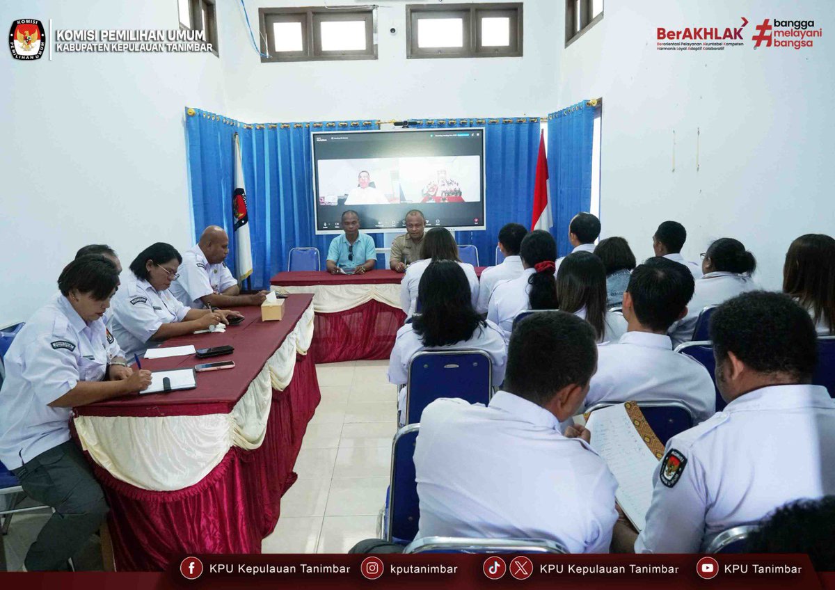 KpuTanimbar's tweet photo. #TemanPemilih, KPU Kabupaten Kepulauan Tanimbar melaksanakan rapat pleno rutin pada Senin, 22 Juni 2026 yang dihadiri oleh Ketua dan Anggota KPU, Sekretaris, para Pejabat Eselon IV beserta Staf Sekretariat di ruang rapat pleno kantor KPU Kab. Kepulauan Tanimbar https://t.co/h9aXihyLgx