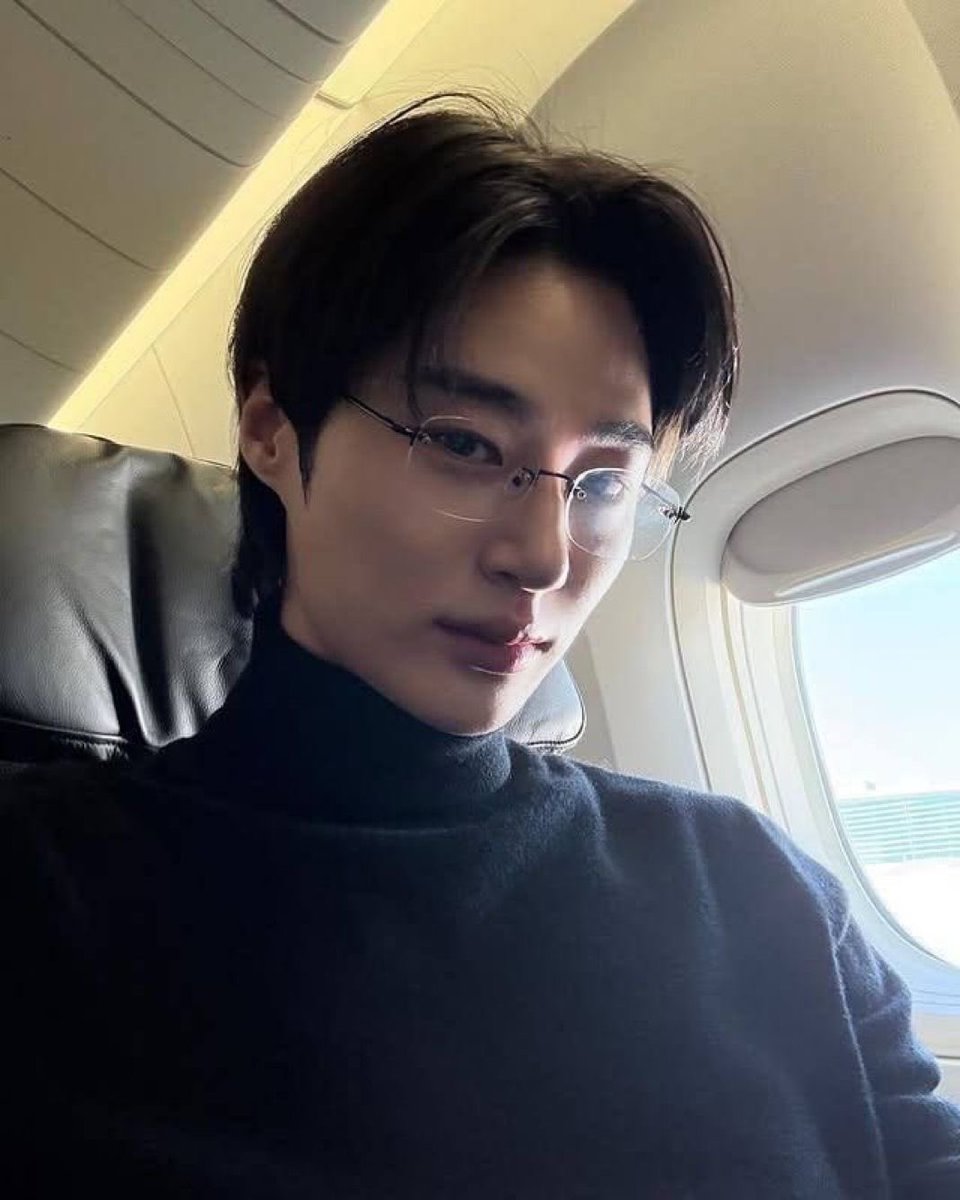 tounnen's tweet photo. Buah jatuh langsung sama pohonnya https://t.co/Tr4Ycs1n9v
