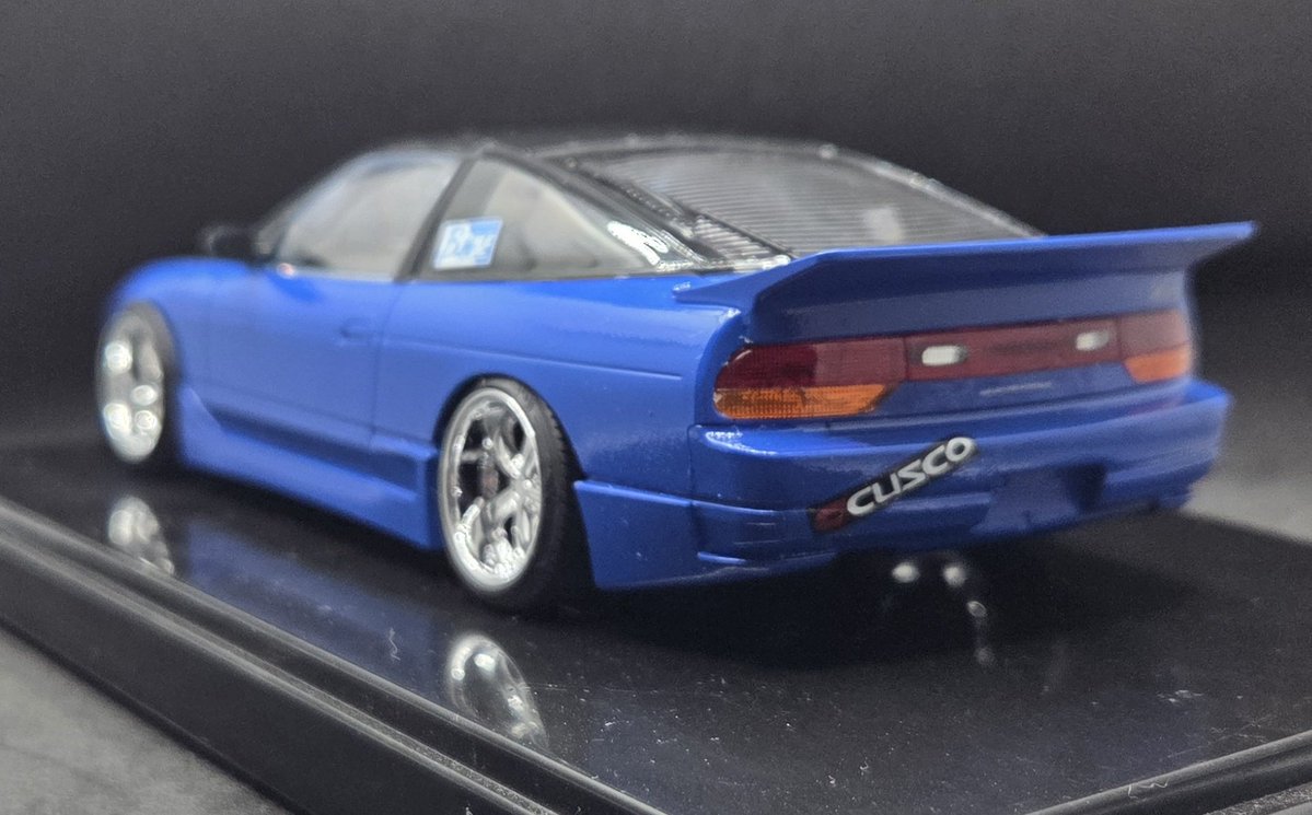 OUf5VVC5nZiSoJs's tweet photo. 文化祭の振替休日で暇だったので最近発売されたWaveの180sx作りました。
スリークライトを装着したフルエアロの中期型は走り屋感強いですよね
 #アオシマ https://t.co/1f3DkILmZ1