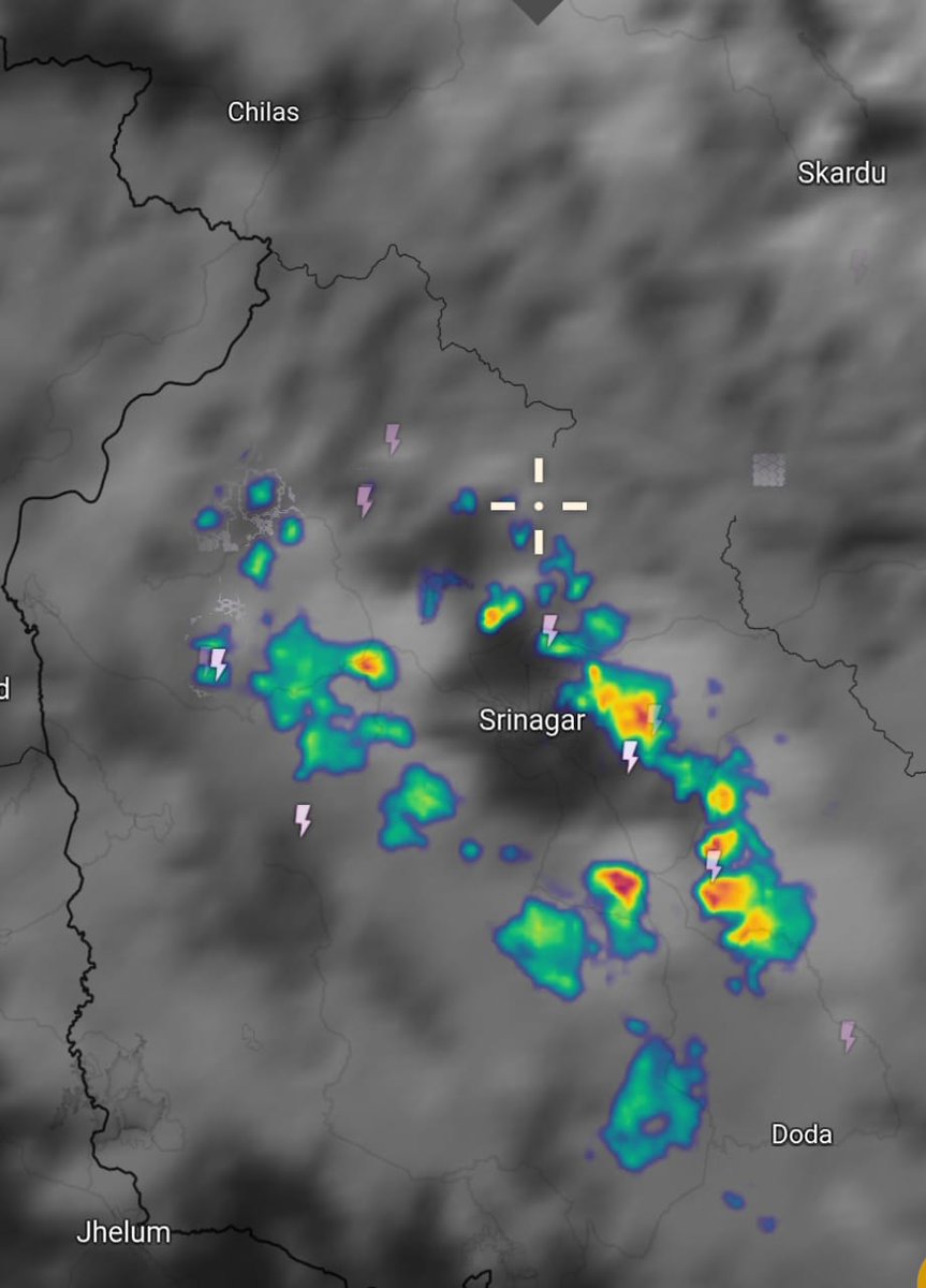 KForcaster95141's tweet photo. ⚠️⚡As expected, convective cloud formations have developed over scattered parts of the Valley. Intense thunderstorm activity is being reported from some areas. https://t.co/4kdkVnKknQ