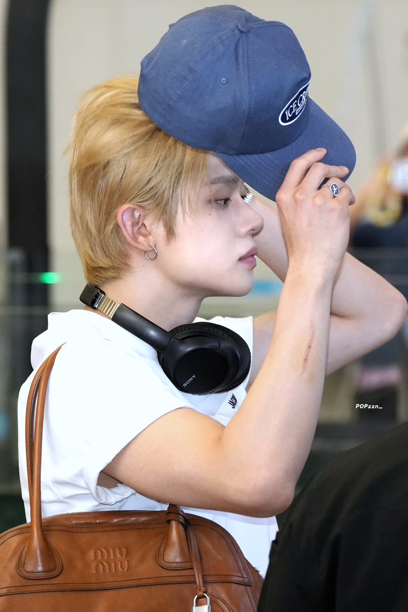 POPzzn_'s tweet photo. 260622 GMP

😿

#연준 #YEONJUN #ヨンジュン
#투모로우바이투게더 #TXT https://t.co/he8en6EJDs