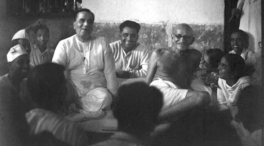anujdhar's tweet photo. IB report on Suhrawardy and Mahatma Gandhi

Most people do not know that the man who engineered mass killing of Hindus in Kolkata during the direct action day actually continued living in India even after the creation of Pakistan that he wanted. Why? The IB report reads:  

"Jinnah told [Suhrawardy] that it was better that he stayed on in India, for by staying in India he could serve the interest of Pakistan better. This brought him back to Calcutta. But Calcutta was then too hot a place for him. The atmosphere was hostile. The mob fury against him was very high and he felt insecure. Being an extremely clever man he set out to play a deep game mainly for his own interest and in the interest of the Indian Muslims and also apparently for the purpose of helping Mr. Jinnah and Pakistan in their efforts for consolidating the Muslims in India against India's interest...So he assumed the role of a devotee of Mahatma Gandhi who was then living in a riot-torn area (Beliaghata) in Calcutta on a mission for restoring peace and order." 

@mayukhrghosh @monidipadey @chandrachurg @Sanjay_Dixit