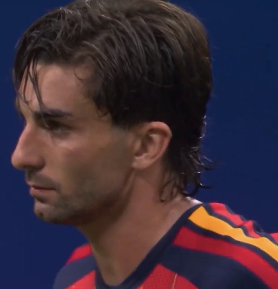Vfynn_'s tweet photo. 🚨🗣️NEW: Alvaro Morata on Ferran Torres saying "please, let it be a goal" in the last play when they were waiting on the VAR to see if it would be disallowed or not during the Spain vs Saudi Arabia game: 

‘I saw the clip. Ferrán standing there, soul naked, whispering like a man bargaining with the football gods. “Por favor, que sea gol…” It hit me like a dagger straight to the chest. I’ve lived that exact hell. Seconds that feel like centuries. The whole world watching, judging, ready to tear you apart if it goes the wrong way.’

‘Criticism isn’t criticism anymore — it’s venom. It doesn’t just sting the skin; it seeps into your veins, poisons your nights, turns your own mind into the loudest enemy. I nearly broke. I had thoughts of faking injuries just to escape the storm. The whistles, the insults, the mockery in front of my kids… it was a dark room where every voice screamed I wasn’t enough.
But Ferrán? That kid isn’t “too affected.” He’s not weak. He’s ALIVE. He’s got fire in his blood, not ice in his heart. He feels the weight of La Roja on his shoulders like Atlas carrying the world. And for daring to show it? The vultures circle and laugh?’

‘Shame on anyone who mocks a warrior for having a soul. Football without emotion is a corpse dressed in kits. Ferrán, hermano — I walked that same dark path. You rise. We all rise. The real pitiful ones are the ones demanding robots instead of men who bleed for the shirt.

To every fan who gets it: protect the heart. To the rest… your boos made me stronger. Don’t break the next generation the way they tried to break me.

—🎙️Mixed Zone