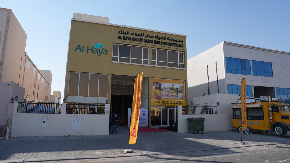 Sika_Qatar's tweet photo. We are proud to celebrate a significant milestone with the opening of our first showroom in partnership with Al Haya Group, one of our valued distribution partners, located in the New Industrial Area, Qatar.

This showroom reflects our shared commitment to bringing innovative construction solutions closer to our customers while providing a dedicated space to showcase Sika's comprehensive range of products and systems.
 
At Sika, we are committed to strengthening partnerships and delivering sustainable, high-performance solutions that create lasting value for our customers and stakeholders.

👉 Learn more at https://t.co/h5FAaB46EN

#SikaQatar #AlHayatGroup #Partnership #ShowroomOpening #Qatar #Sika #ConstructionSolutions #BuildingTrust #Innovation #FromGroundToRoof