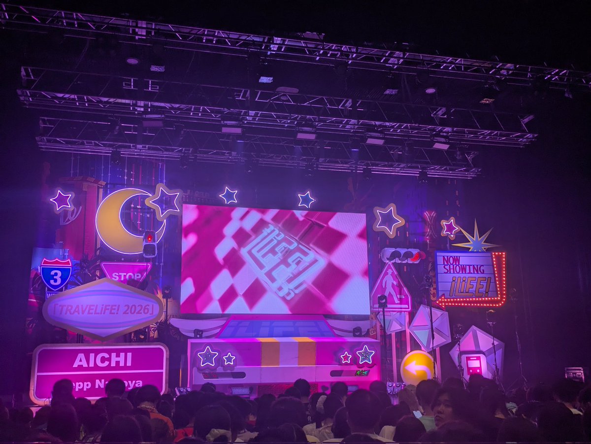 nama_ho's tweet photo. iLifeのライブきた https://t.co/0hkKckGJVv