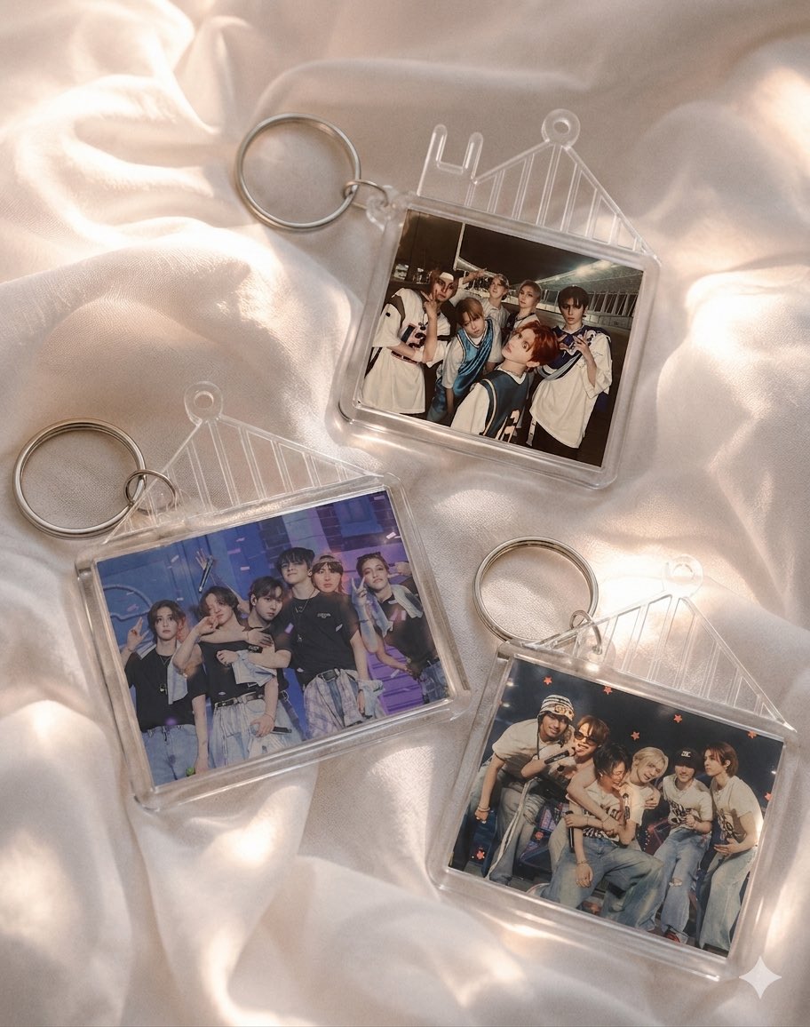 1oveloving's tweet photo. ˚₊‧꒰აʙᴏʏɴᴇxᴛᴅᴏᴏʀ ᴋɴᴏᴄᴋ ᴏɴ ᴠᴏʟ.𝟸໒꒱ ‧₊˚

첫콘 막콘 단체사진 키링 나눔 =^•^=

날짜 ・ 7/17 &amp; 7/19
수량 ・ 각 30개씩

아마 계속 돌아다닐 예정
착장은 당일 공지！
일단은 맞나눔 위주로 받을게용
편하게 멘션이나 디엠 주셔요 ♡
초멘 초뎀 환영 🪽 https://t.co/bYQEv7KjuJ
